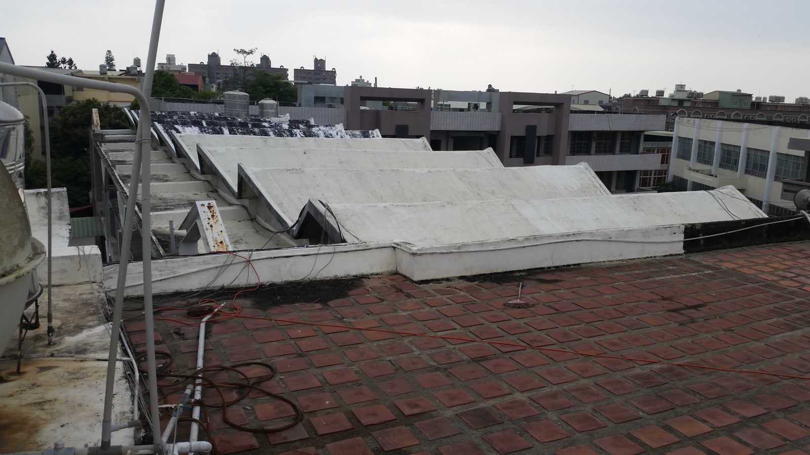 臺南市立西港國民中學-西港國中前棟屋頂防水防漏工程 照片4