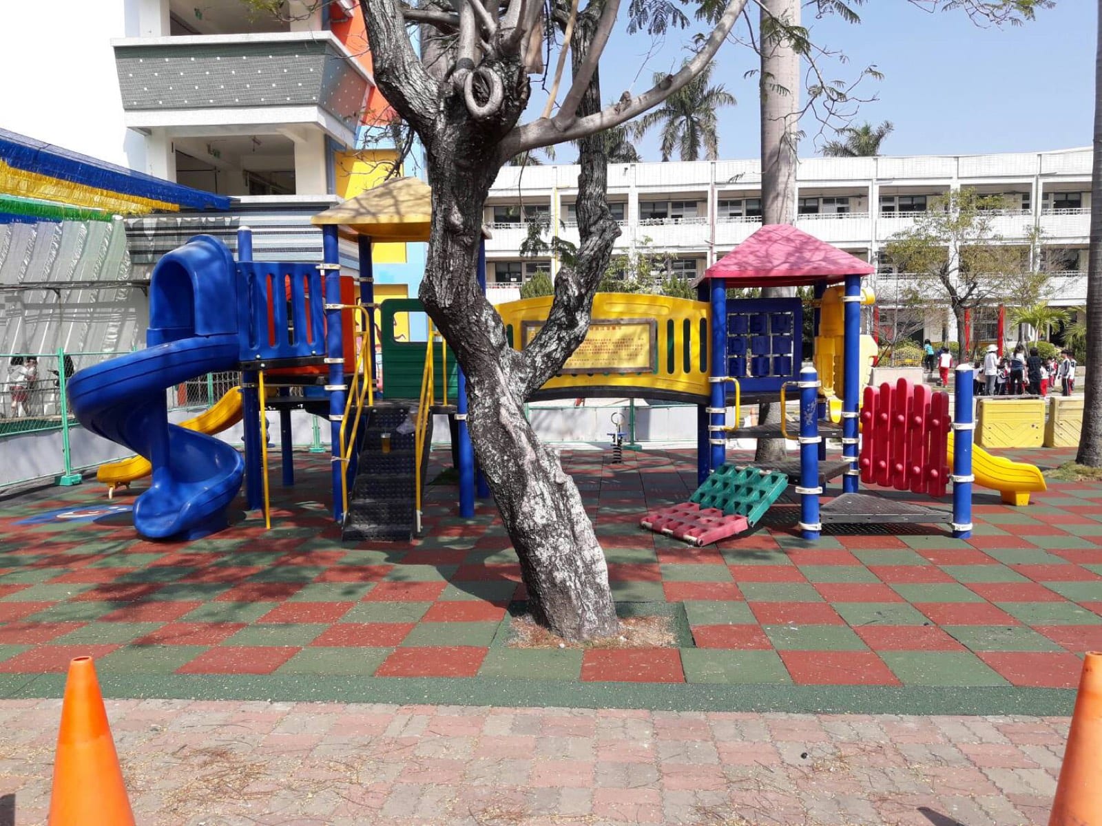 臺南市東區大同國小附設幼兒園106年改善教學環境設備工程