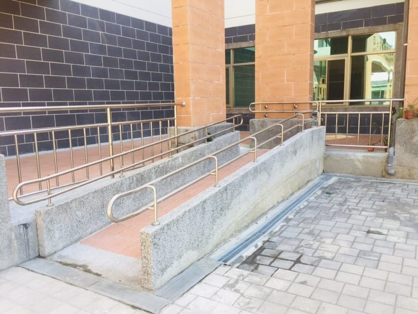 臺南市安平區區政園區通行路面改善工程 照片3