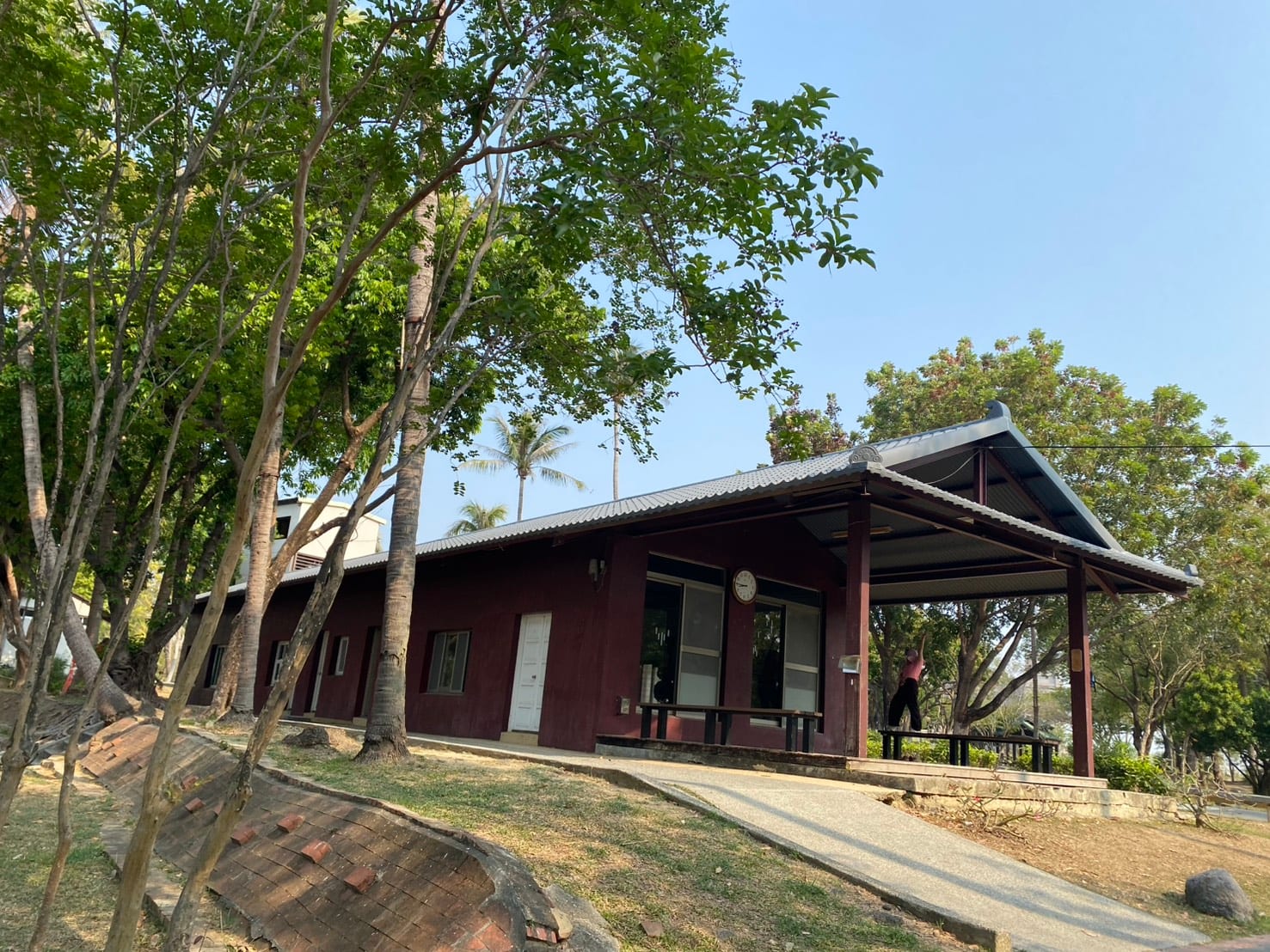 114年7月丹娜絲颱風永康區經國紀念館屋頂災後復建工程 照片3